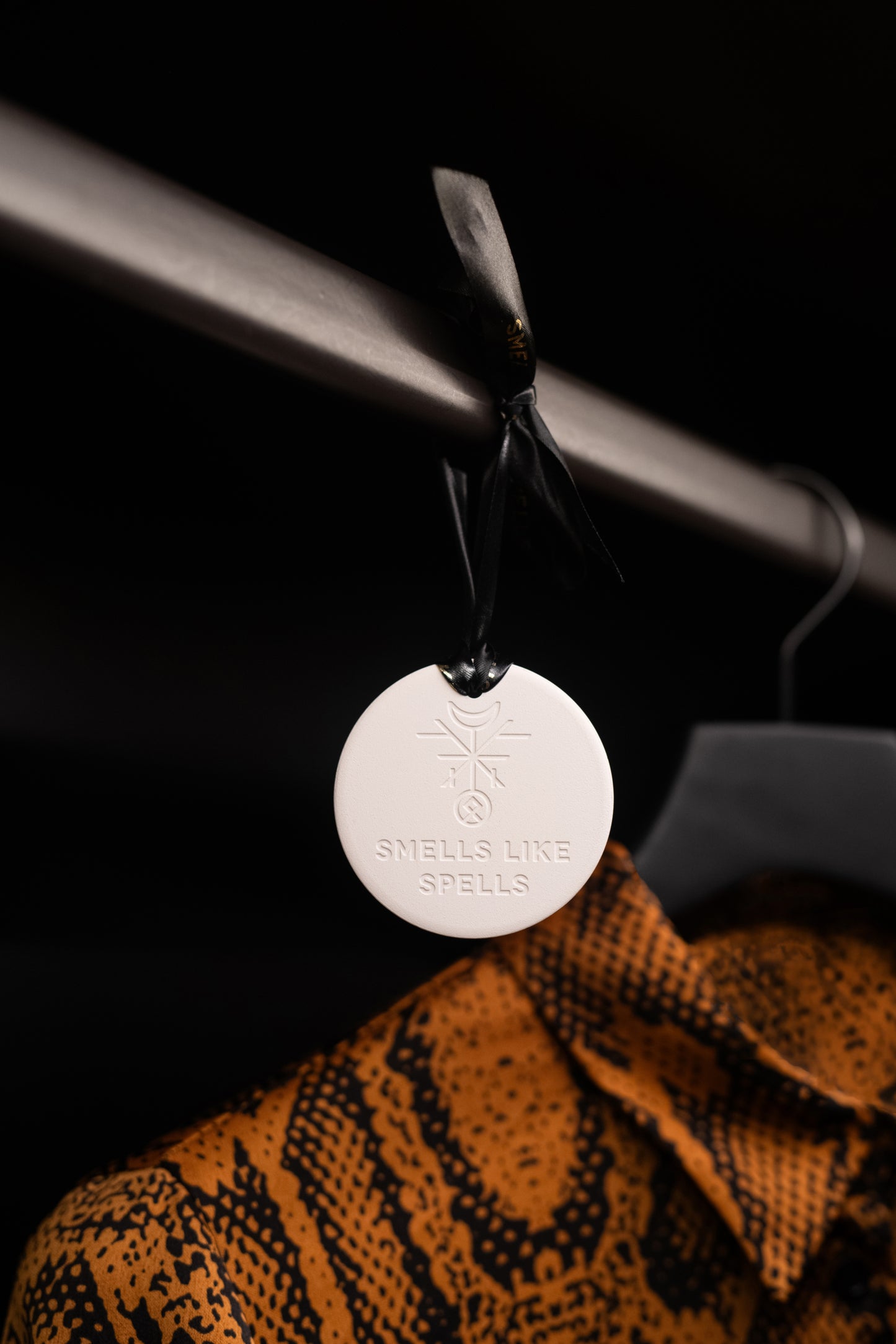 Ceramic diffuser - Car fragrance and wardrobe scent Keraminis difuzorius - automobilio ir spintos kvapas